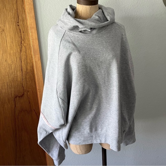 Under Armour Tops - UNDER ARMOUR sz S Unstoppable Funnel Neck Gray Hoodie Loose Fit Double Knit